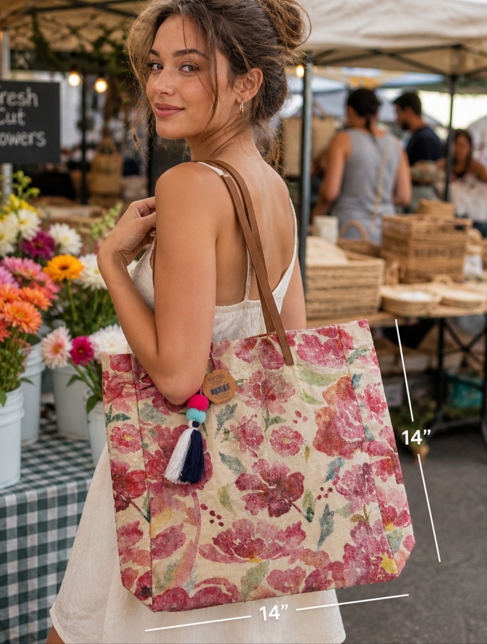 FLORAL FLIRTY POM POM CANVAS TOTE BAG WATERCOLOR ECCOLO NWT cream & pink